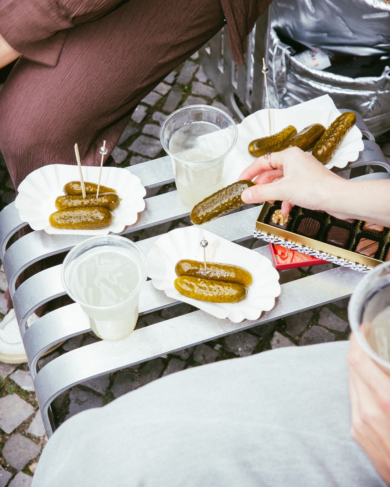 Only Tuesday – what a pickle! 🥒😉
📸 @mariestaggat
#SawadeBerlin #Pralinen #Trüffel