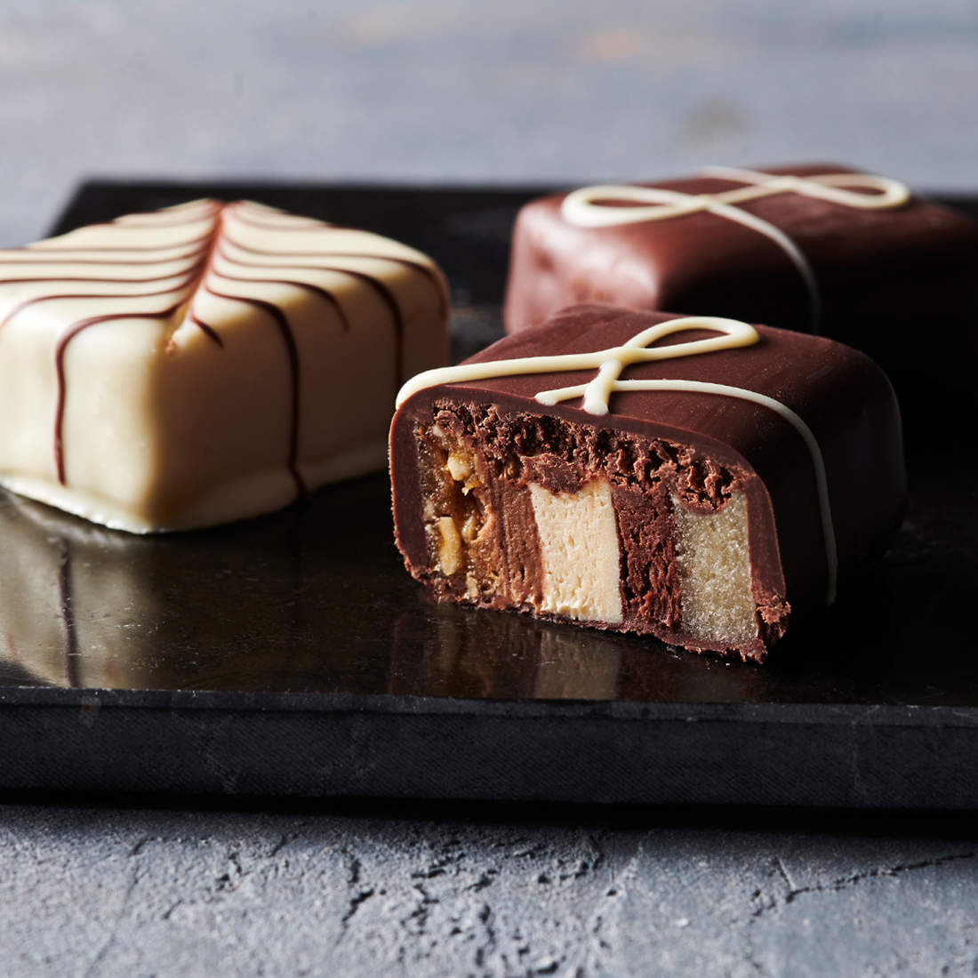 Stimmungsbild: Königin Luise Pastete alkoholfrei dekorativ angeschnitten Stimmungsbild: Königin Luise Pastete alkoholfrei dekorativ angeschnitten