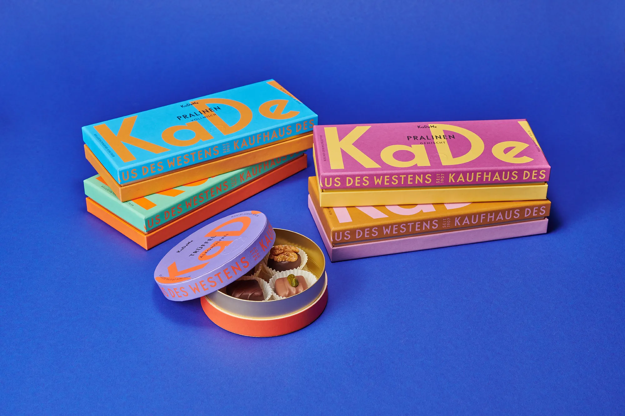 Stimmungsbild: Pralinenschachteln im Co-Branding KaDeWe X Sawade