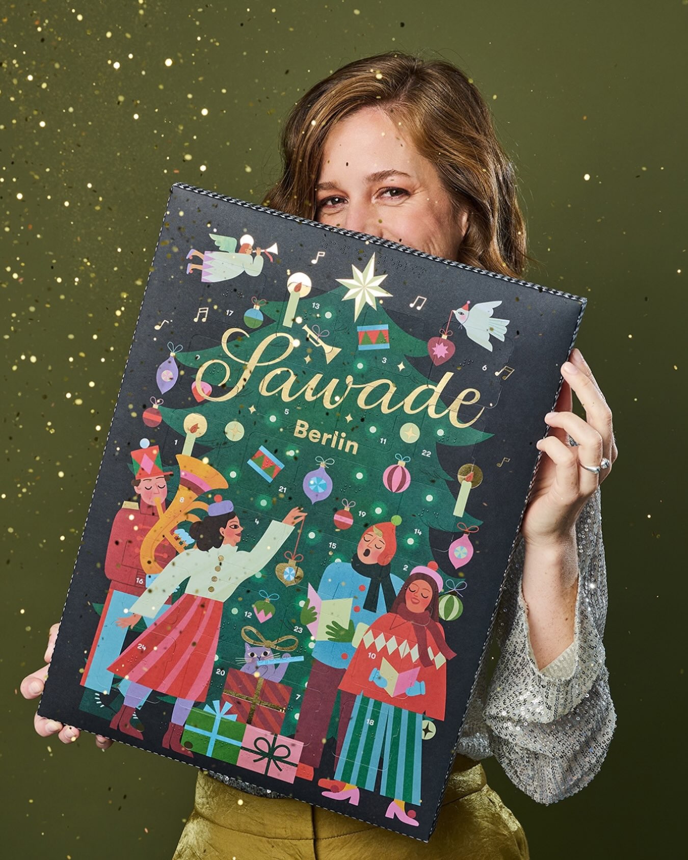 Süße Vorfreude beginnt genau jetzt. ✨ Unser Weihnachtssortiment ist ab sofort online und in unseren Filialen erhältlich – mit einer großen Auswahl an Pralinenkugeln, festlich gestalteten Pralinenschachteln und natürlich unserem beliebten Adventskalender.
Zum Verschenken, Teilen oder ganz einfach selbst Genießen.