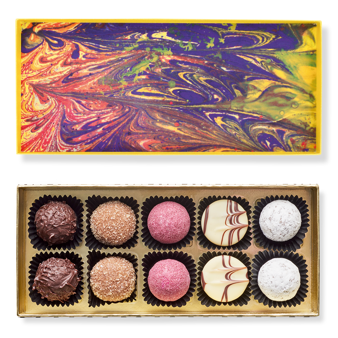 Pralinenschachtel Trüffel Produktbild: Klassische Pralinenschachtel, Ansicht vom Deckel innen mit Marmormuster gelb-mehrfarbig und Innenansicht mit zehn unterschiedlichen Pralinen in fünf Sorten